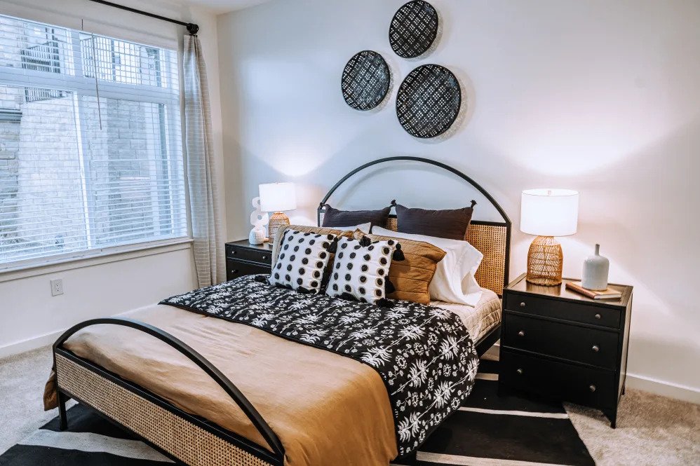 Spacious 1 Bed/ 1 Bath Apartment in Downtown Charlotte