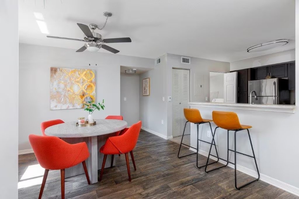 FABULOUS 1 BED/ 1 BATH APARTMENT IN WESTON, FL.